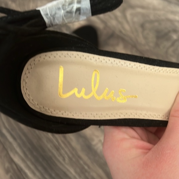 Lulus women’s 10 black open toes heels - Picture 5 of 5